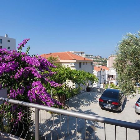 Bečići Apartment Ivanovic Family מראה חיצוני תמונה
